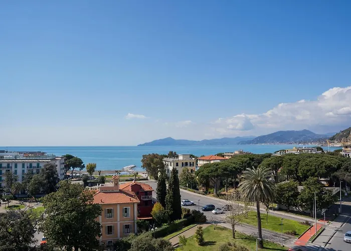 025 - Casa Panoramica In Centro, 90metri Vista Mare Con Terrazzo Vista Portofino Apartmán
