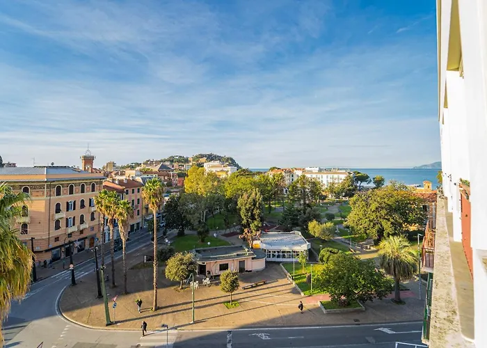 025 - Casa Panoramica In Centro, 90metri Vista Mare Con Terrazzo Vista Portofino Sestri Levante