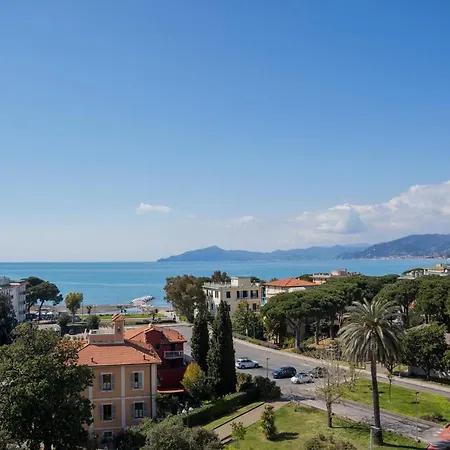 025 - Casa Panoramica In Centro, 90metri Vista Mare Con Terrazzo Vista Portofino Lägenhet