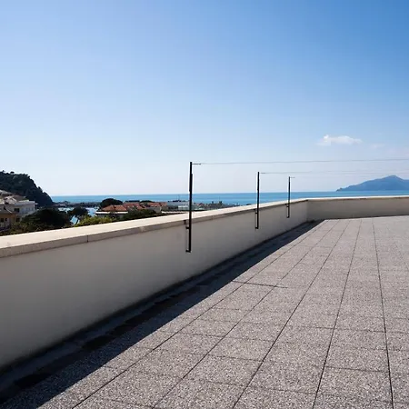 025 - Casa Panoramica In Centro, 90metri Vista Mare Con Terrazzo Vista Portofino *