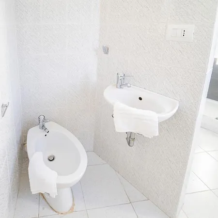 025 - Casa Panoramica In Centro, 90metri Vista Mare Con Terrazzo Vista Portofino Lägenhet *